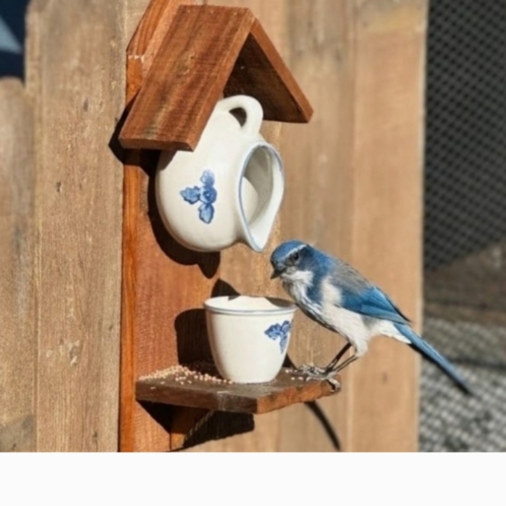 Rustic Wooden Handcrafted Bird Feeder Teapot Blue Bird Cafe - Picture 8 of 16